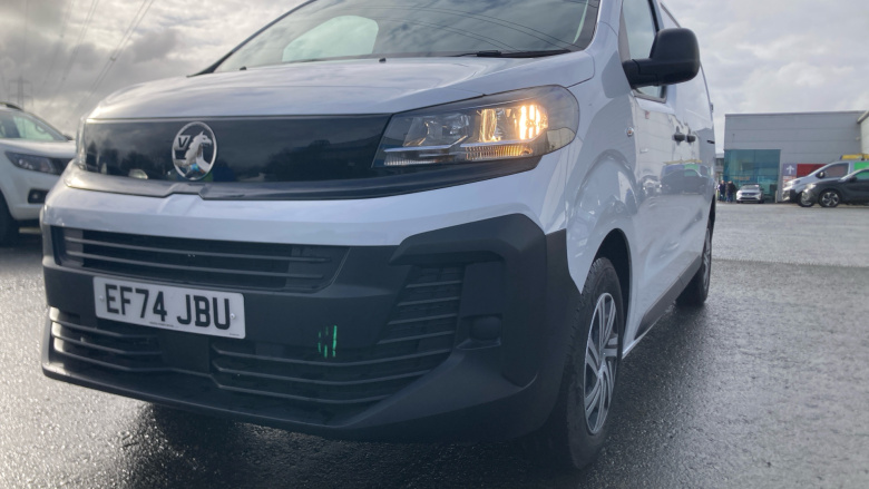 Vauxhall Vivaro L1 Diesel 1.5 Turbo D 120 Prime H1 Van